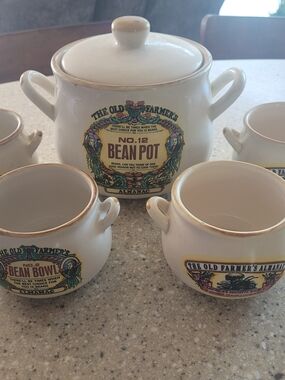 No.12 Bean Pot with Matching Bean Bowls - Cream Ceramic
